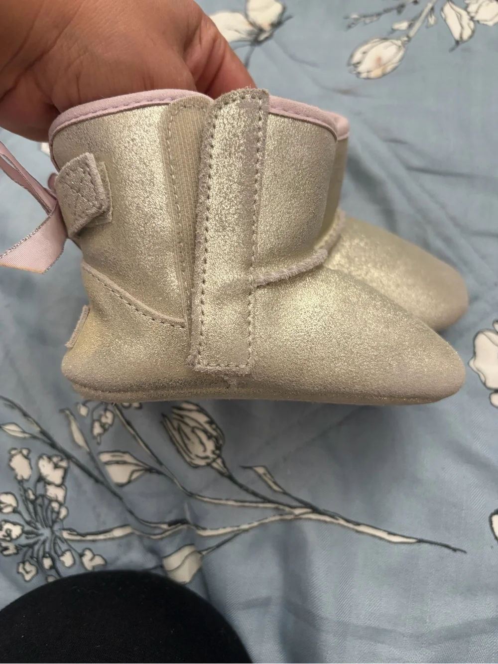 UGG Baby Cozy Faux-Fur Boots in Light Pink size 4/5